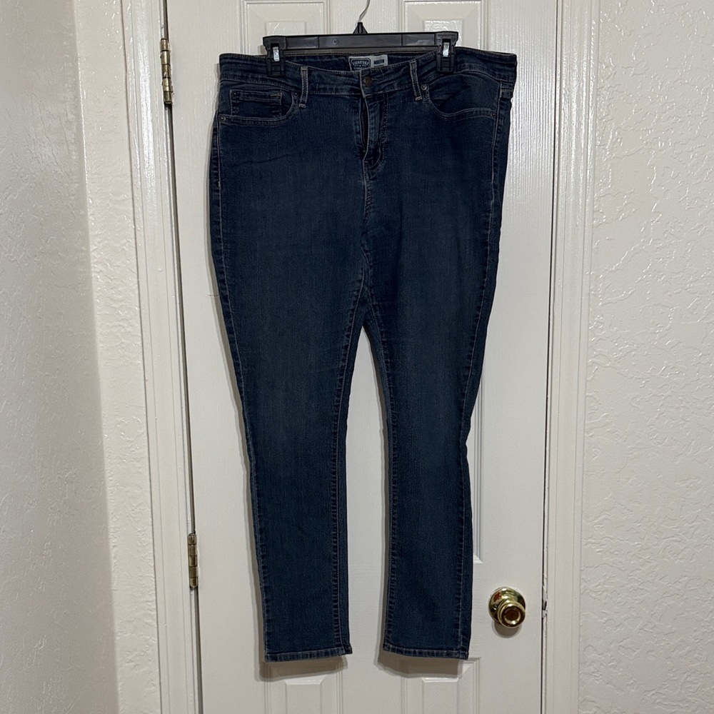 Levi's Women's Dark Indigo Skinny Jeans